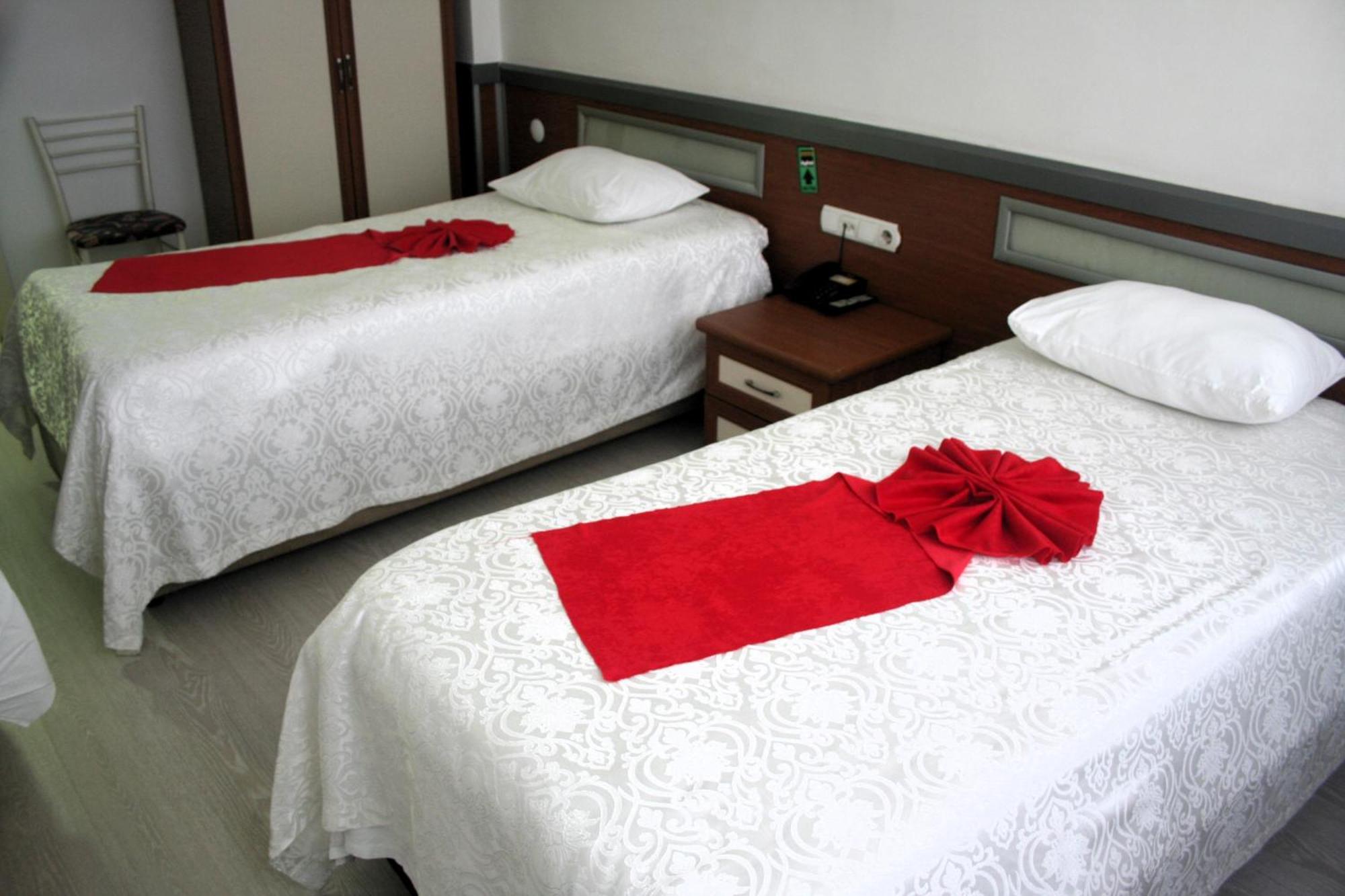 קוניה Yeni Kosk Esra Hotel מראה חיצוני תמונה