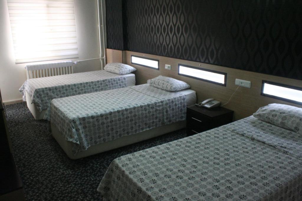 קוניה Yeni Kosk Esra Hotel חדר תמונה